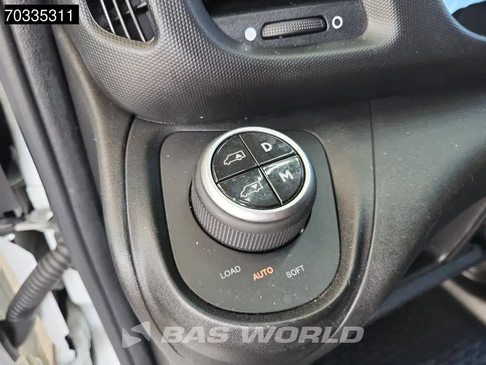 Iveco Daily 3.0L Automaat 1000KG Laadklep Luchtvering uit 2024, foto 13