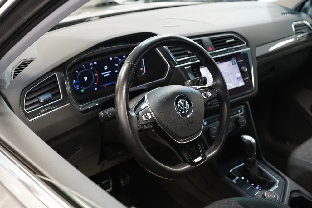 Volkswagen Tiguan 2.0 TDI 4Motion Highline Business R uit 2019, foto 12