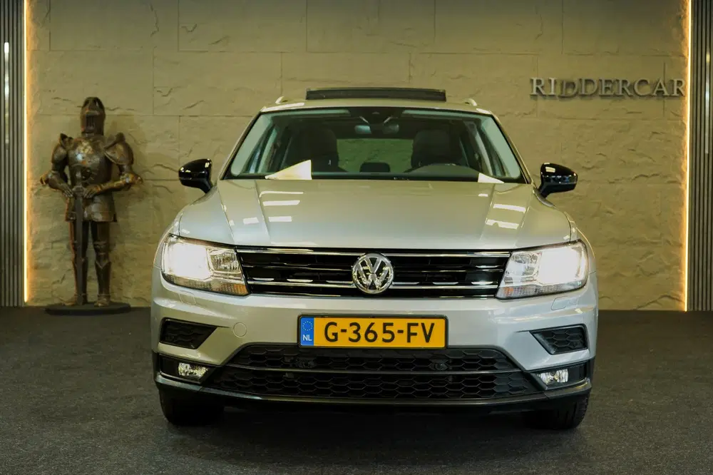 Volkswagen Tiguan 2.0 TDI 4Motion Highline Business R uit 2019, foto 2