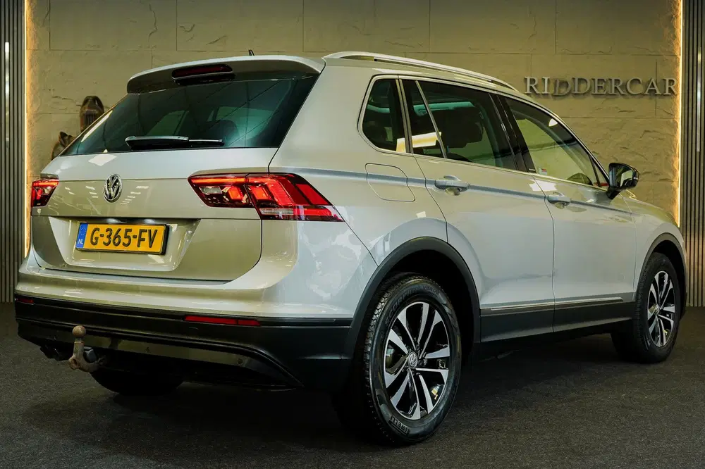 Volkswagen Tiguan 2.0 TDI 4Motion Highline Business R uit 2019, foto 5
