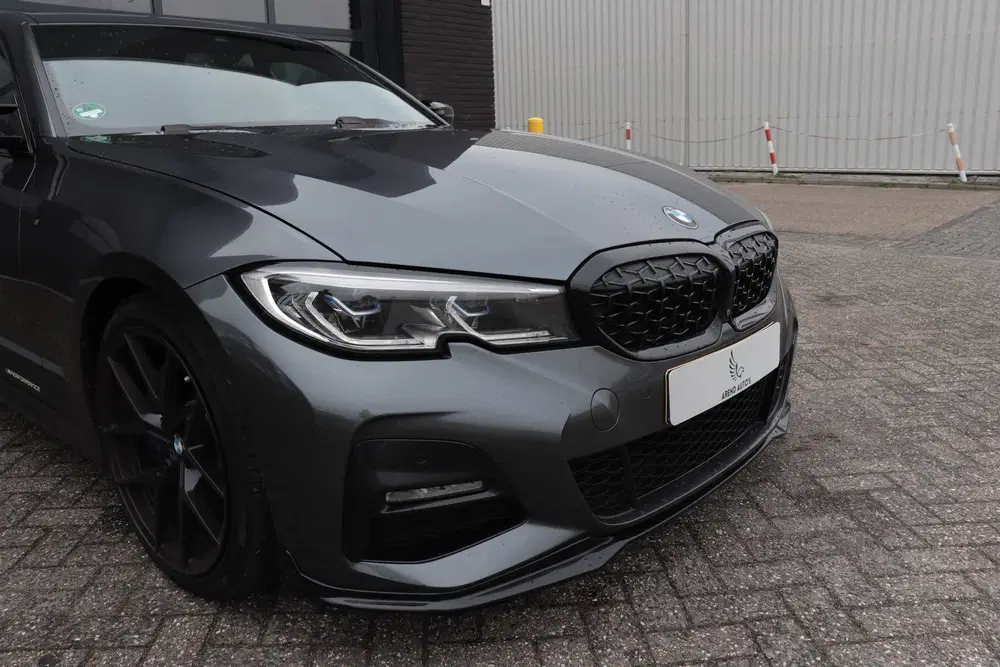 BMW 3-serie 330i High Executive uit 2019, foto 9