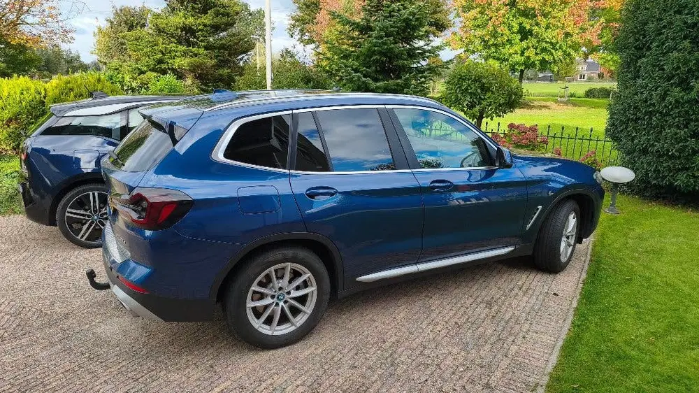 BMW X3 Xdrive30e 292pk Aut 2023 Business Exe Pano uit 2023, foto 3