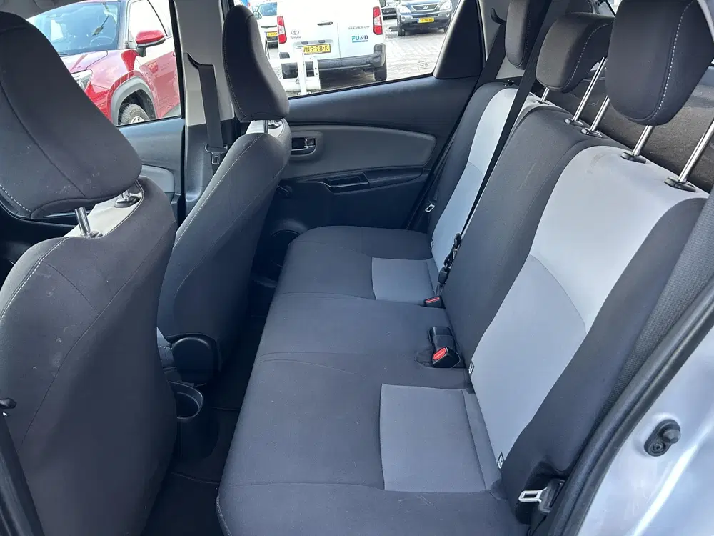 Toyota Yaris 1.5 Hybrid Dynamic uit 2020, foto 3