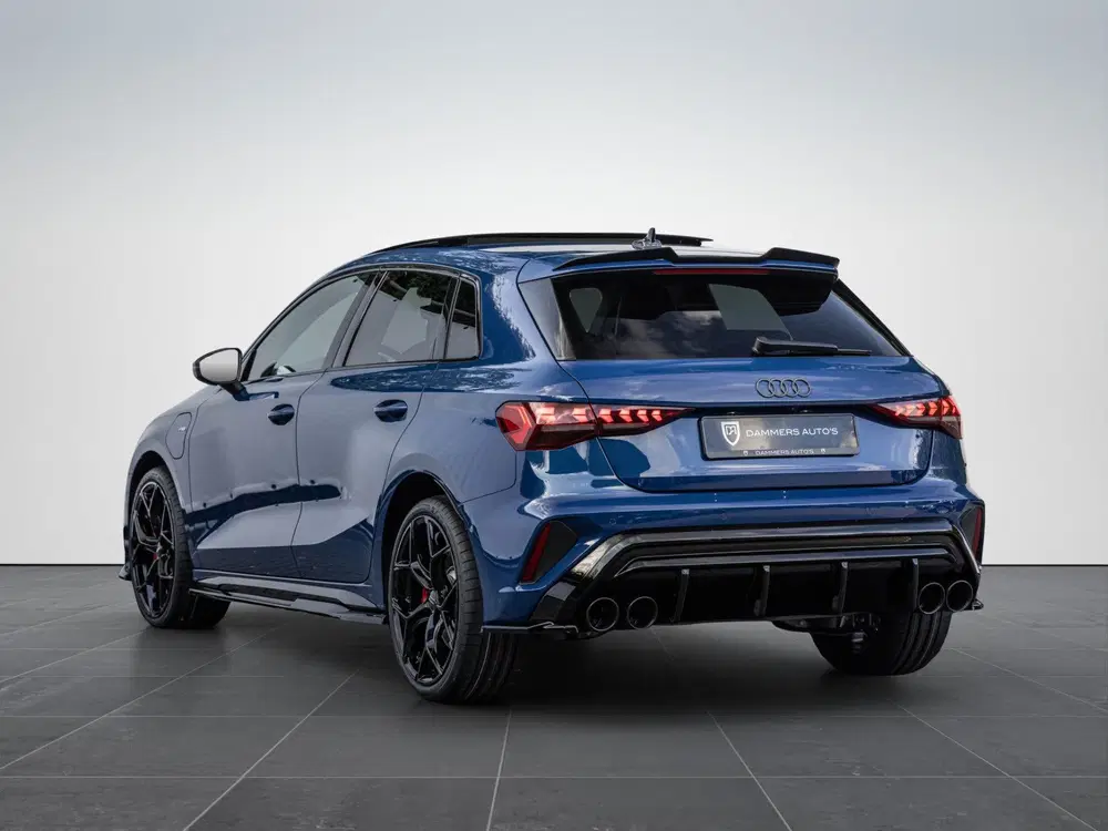 Audi A3 45 TFSI e S edition Competition Pano S-sto uit 2026, foto 2