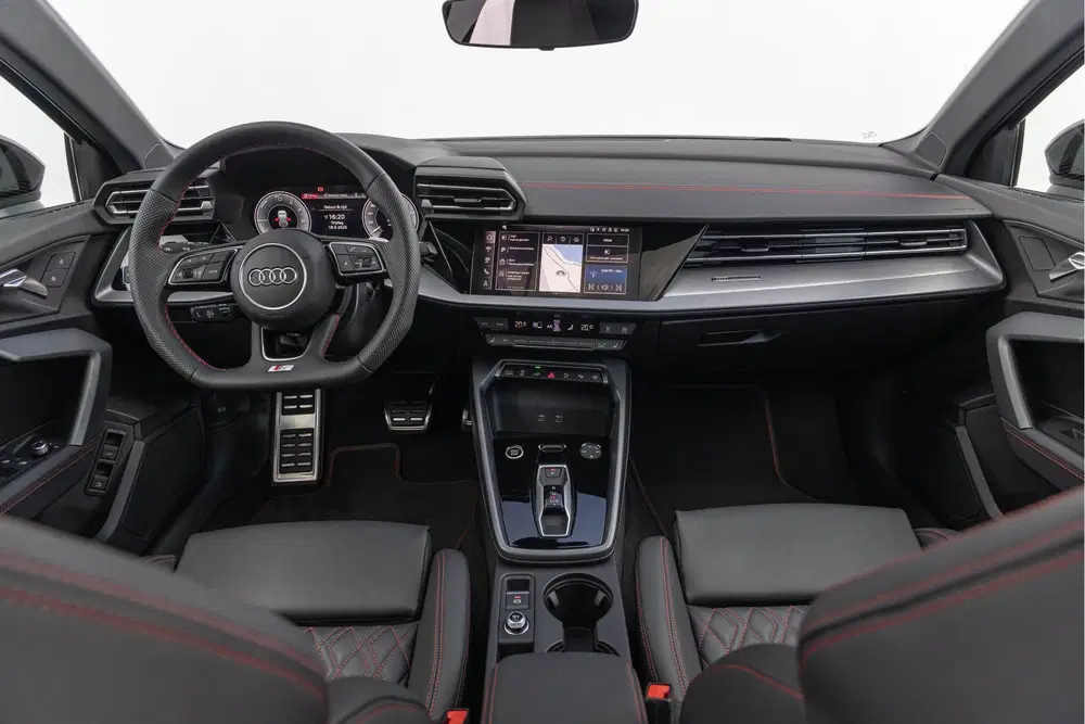 Audi A3 45 TFSI e S edition Competition Pano S-sto uit 2026, foto 5