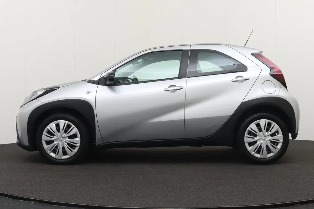 Toyota Aygo X 1.0 VVT-i MT Play Adapt. Cruise Carplay Ca uit 2022, foto 5