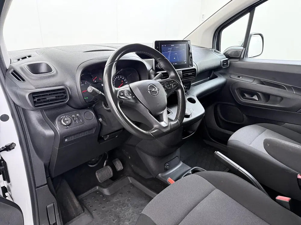 Opel Combo 1.5D 131PK AUT-8 L2 Navi LADENKAST Airco P uit 2021, foto 3