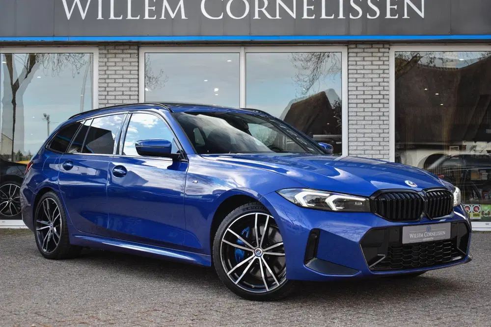 BMW 3-serie 320e M-Sport Pro Pano Trekhaak Leder Elc uit 2023, foto 10