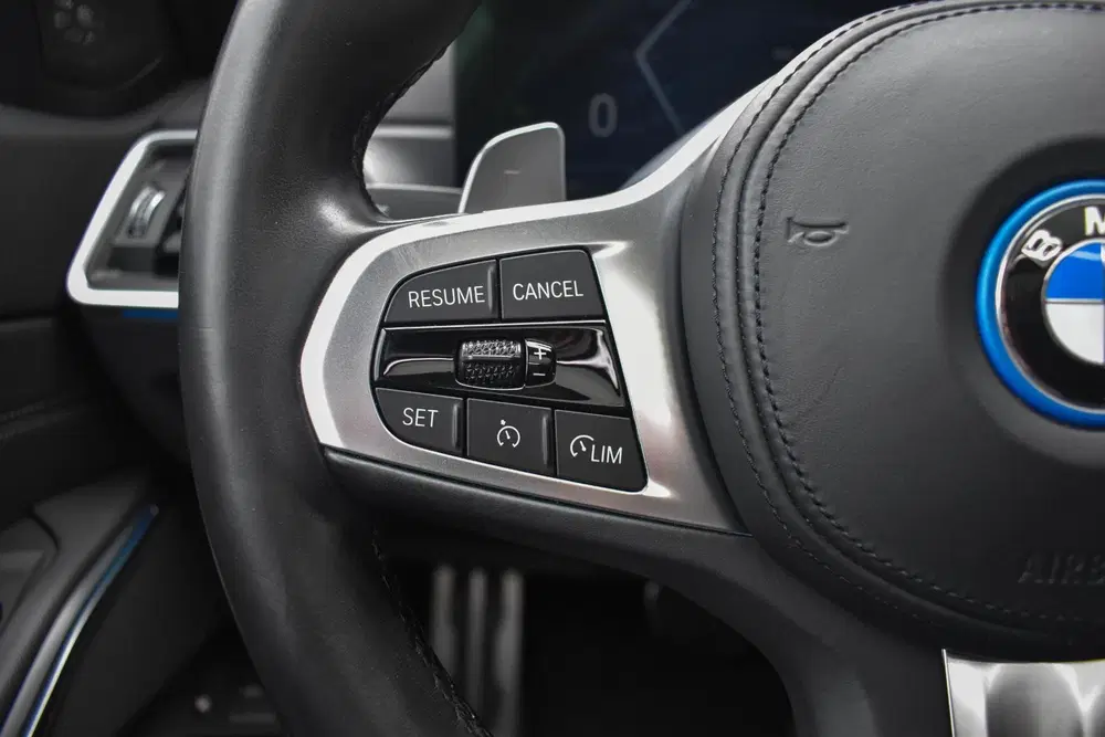 BMW 3-serie 320e M-Sport Pro Pano Trekhaak Leder Elc uit 2023, foto 15