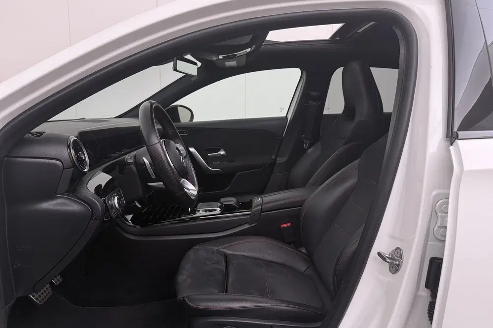 Mercedes-Benz A-Klasse 200 164 PK Aut. AMG Night-Pack Pano-d uit 2019, foto 11