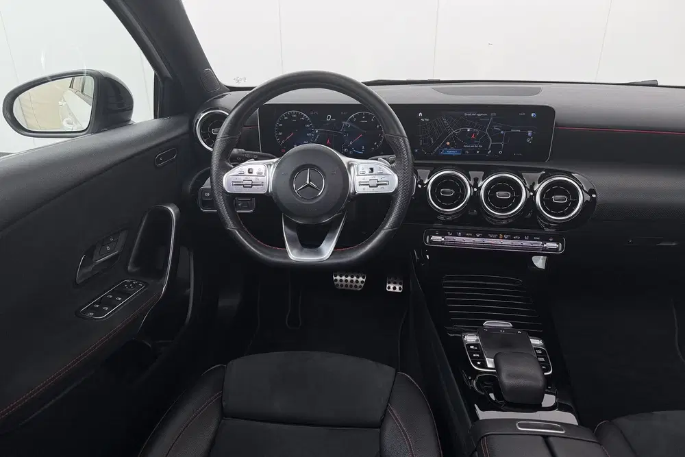 Mercedes-Benz A-Klasse 200 164 PK Aut. AMG Night-Pack Pano-d uit 2019, foto 9