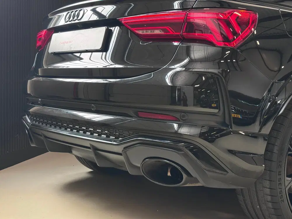 Audi RS Q3 Sportback uit 2023, foto 15