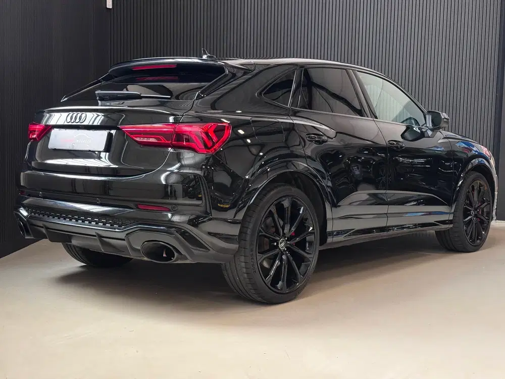 Audi RS Q3 Sportback uit 2023, foto 6