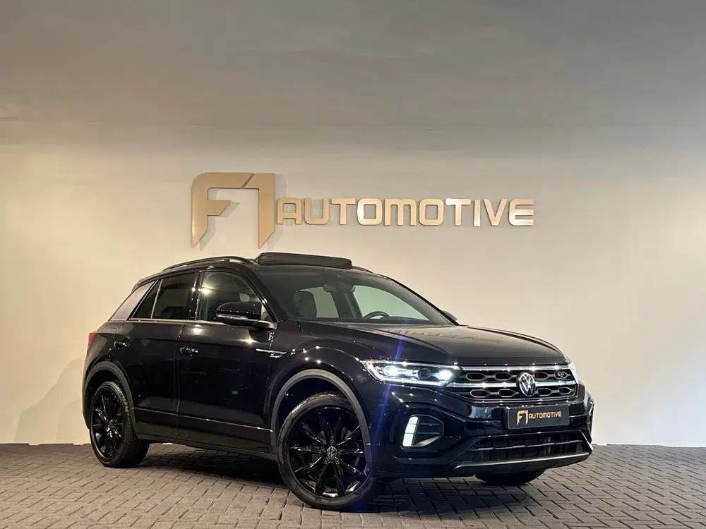 Volkswagen T-Roc 1.5 TSI Life Business Pano uit 2024, foto 4