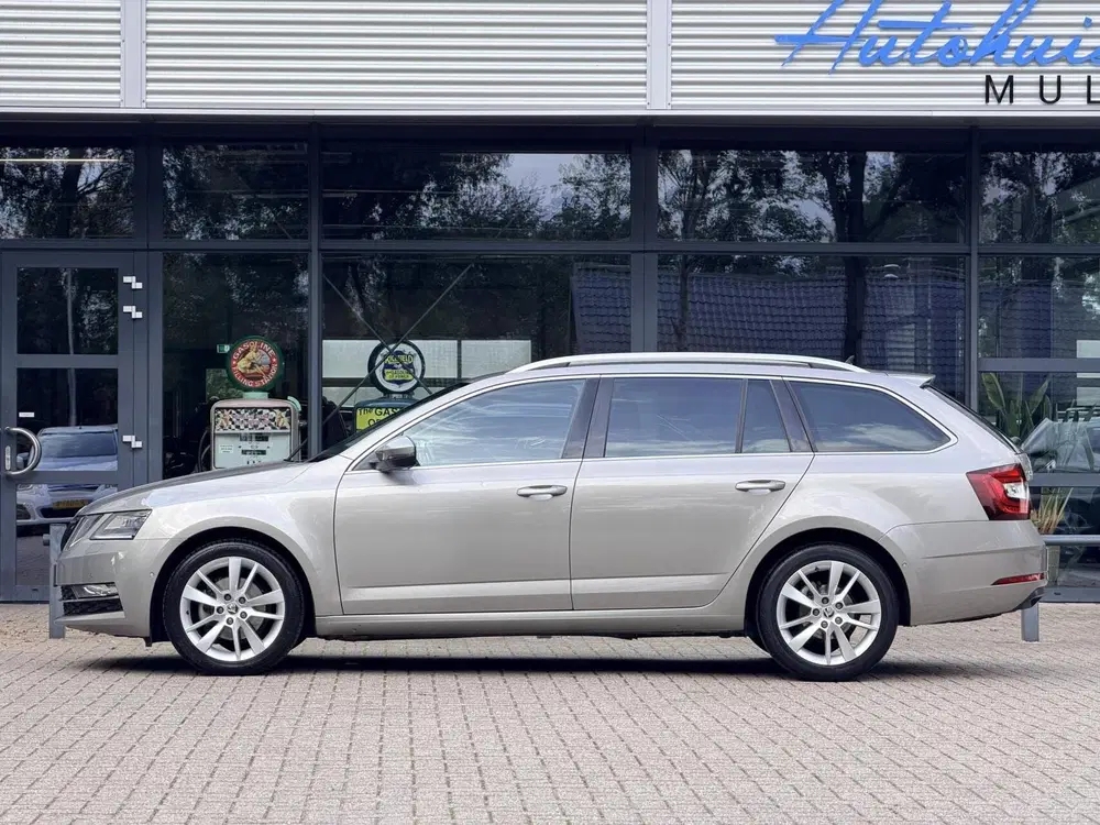 Skoda Octavia 1.0 TSI Greentech Style Business uit 2019, foto 15