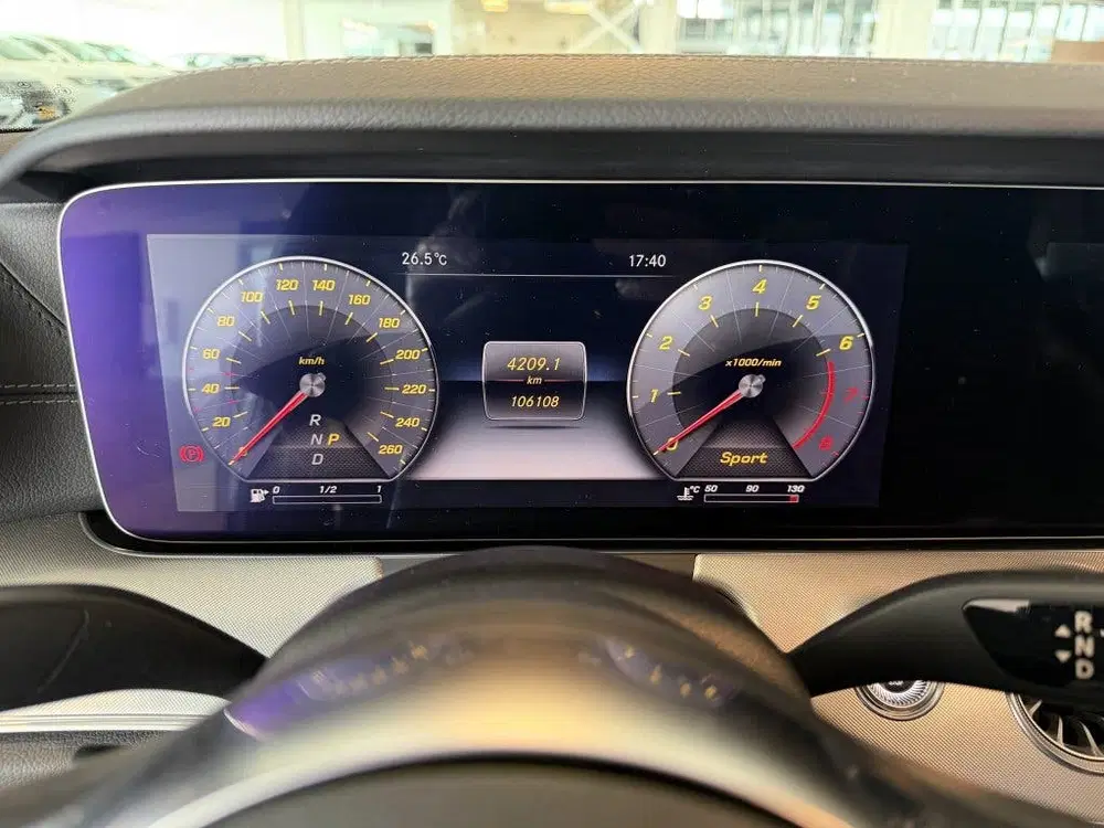 Mercedes-Benz E-Klasse E-klasse Coupé 300 Premium Plus uit 2019, foto 9