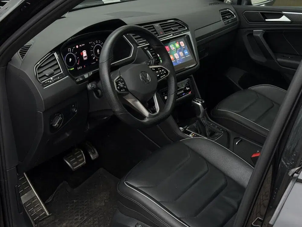 Volkswagen Tiguan 1.4 TSI eHybrid R-Line Business+ uit 2022, foto 2