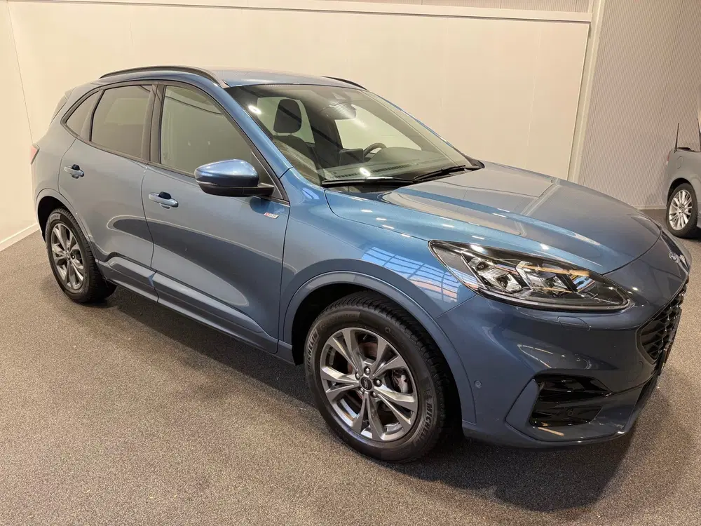 Ford Kuga 2.5 PHEV ST-Line X uit 2023, foto 2