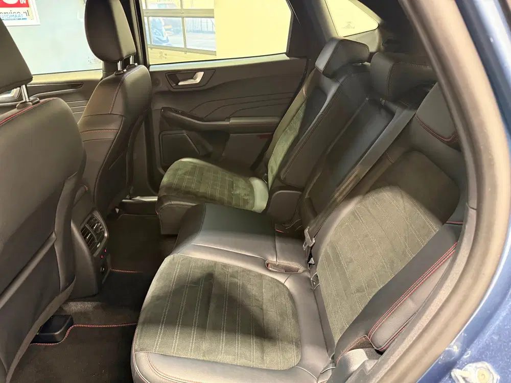 Ford Kuga 2.5 PHEV ST-Line X uit 2023, foto 9