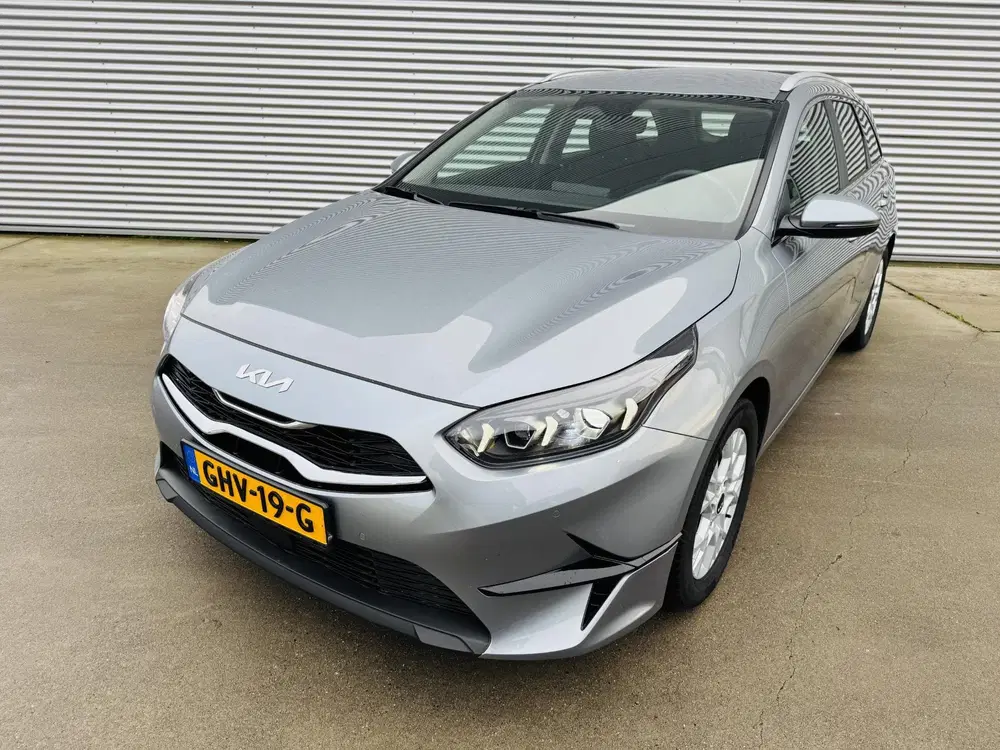 Kia Ceed 1.5 T-GDi DynamicLine Trekhaak Afneemba uit 2024, foto 2