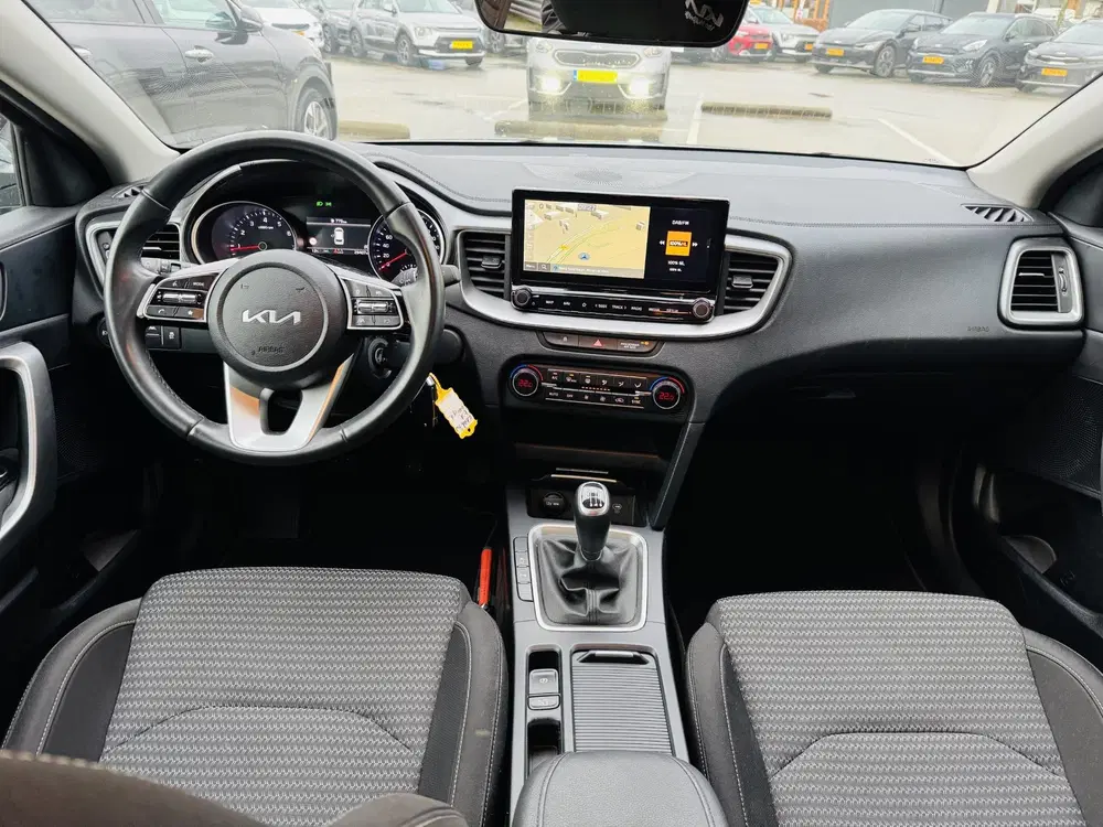 Kia Ceed 1.5 T-GDi DynamicLine Trekhaak Afneemba uit 2024, foto 7