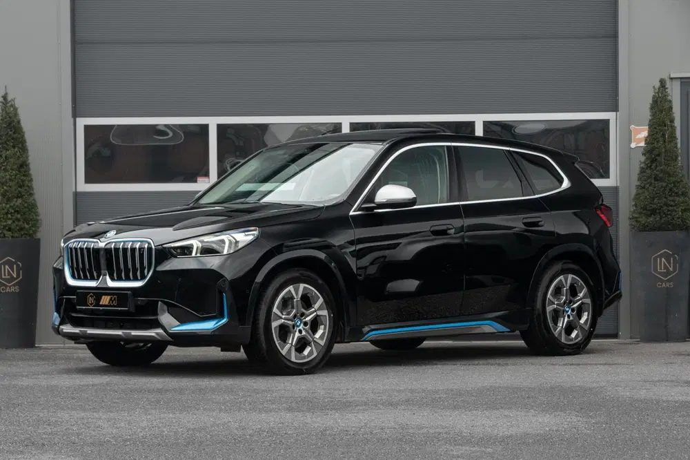 BMW iX1 xDrive30 67 kWh uit 2023