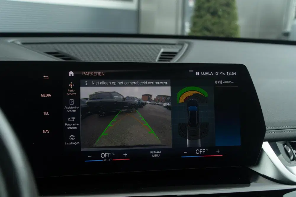 BMW iX1 xDrive30 67 kWh uit 2023, foto 8