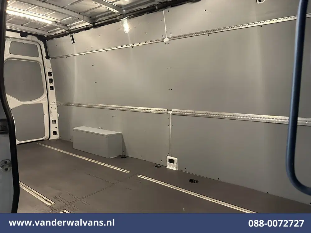 Mercedes-Benz Sprinter 317 CDI 170pk L3H2 Euro6 Airco uit 2023, foto 10