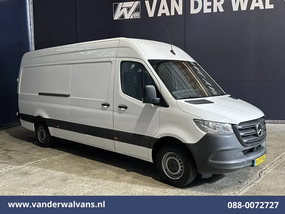 Mercedes-Benz Sprinter 317 CDI 170pk L3H2 Euro6 Airco uit 2023, foto 13
