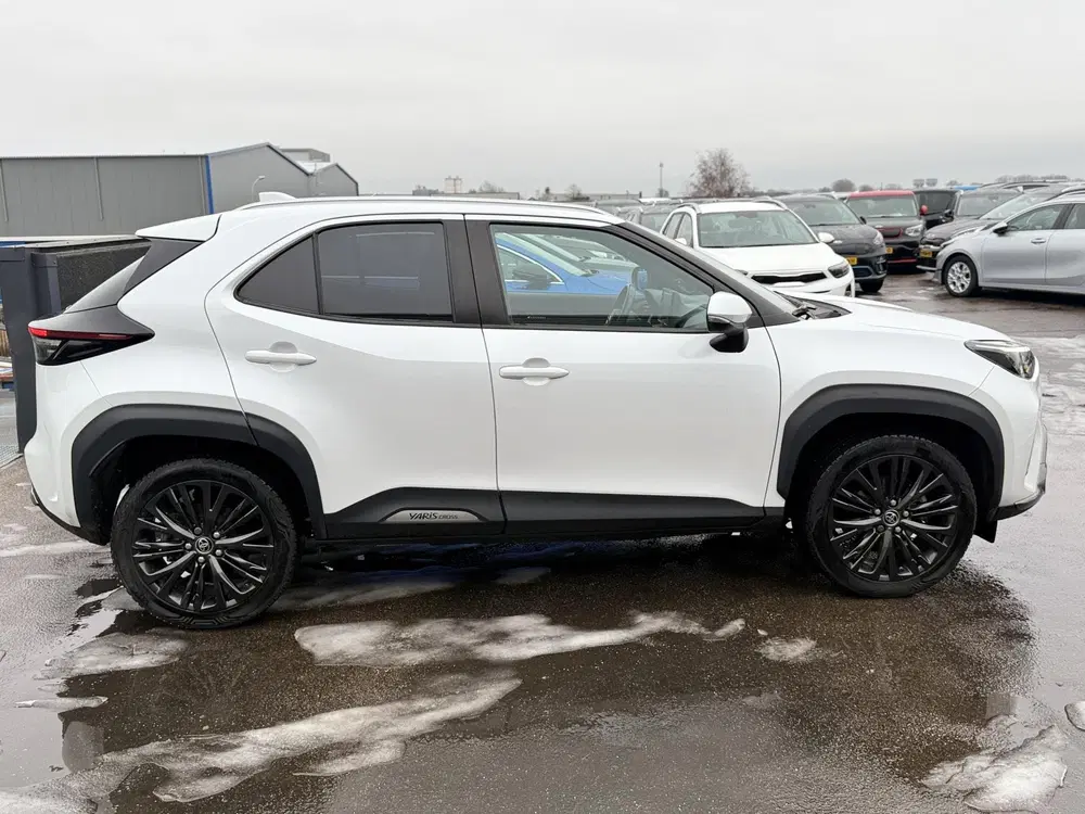 Toyota Yaris Cross 1.5 Hybrid Adventure AWD Automaat Panoram uit 2022, foto 10