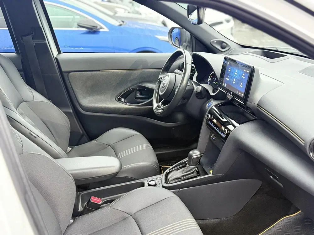 Toyota Yaris Cross 1.5 Hybrid Adventure AWD Automaat Panoram uit 2022, foto 8