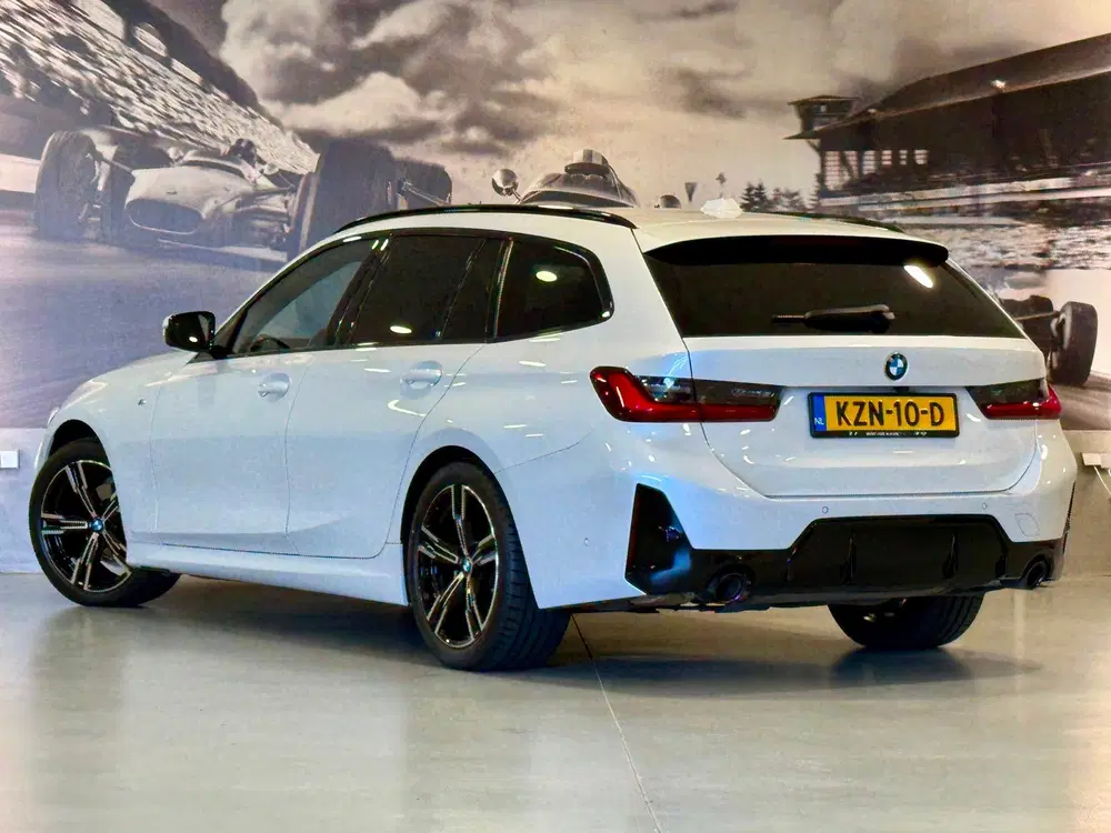 BMW 3-serie 318i M-Sport uit 2024, foto 13