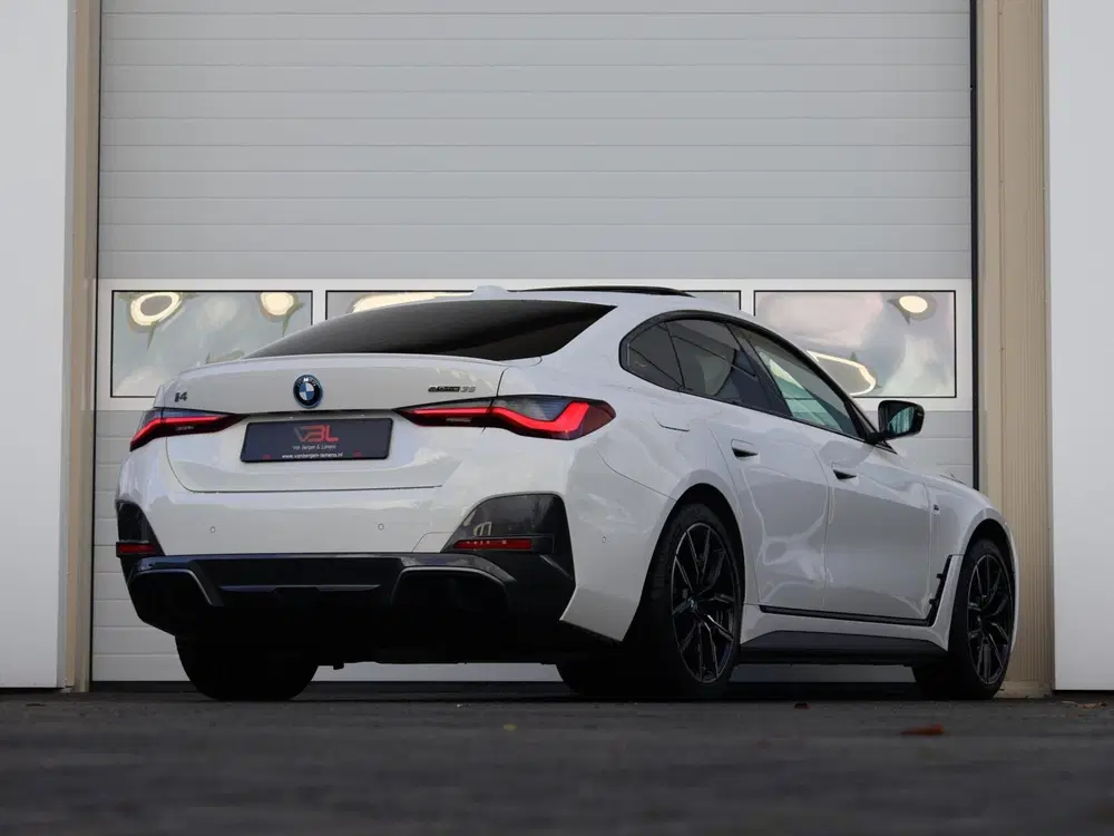 BMW i4 eDrive35 High Executive M Sport uit 2023, foto 3