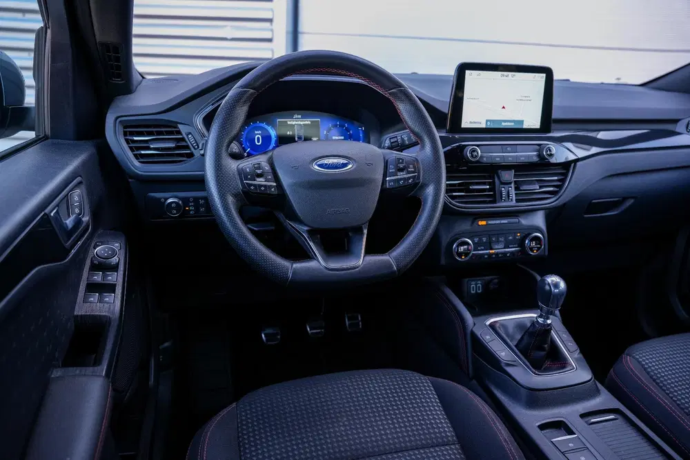 Ford Kuga 1.5 EcoBoost ST line Camera's Airco Stoelv uit 2021, foto 4