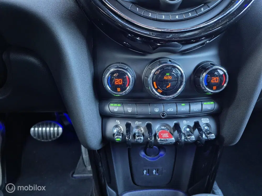 Mini Cooper 1.5 Cooper JCW Pakket uit 2019, foto 11