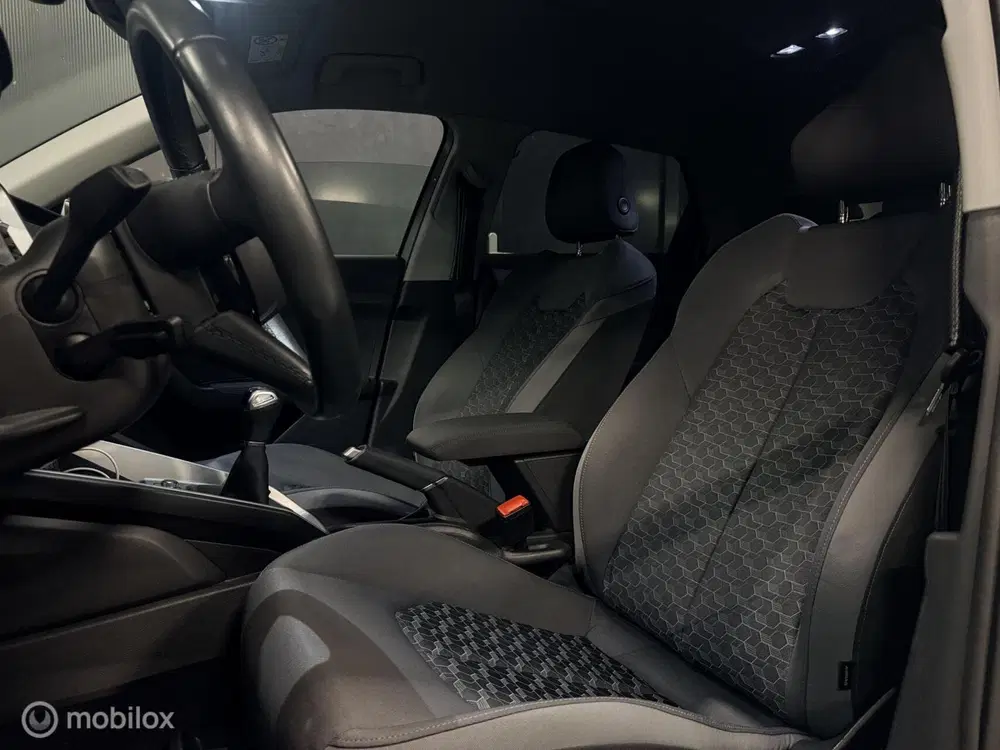 Audi A1 30 TFSI S edition carplay uit 2023, foto 11