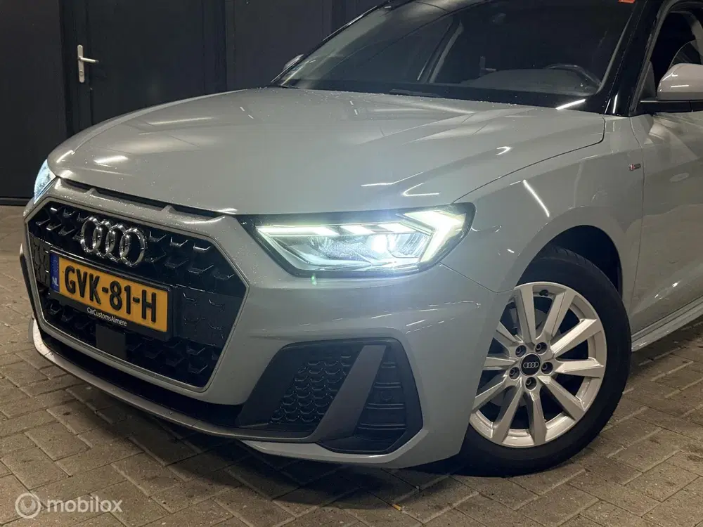 Audi A1 30 TFSI S edition carplay uit 2023, foto 3