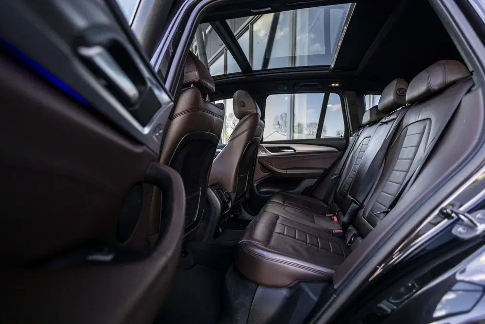 BMW X3 xDrive20i High Executive M-Sport uit 2019, foto 10