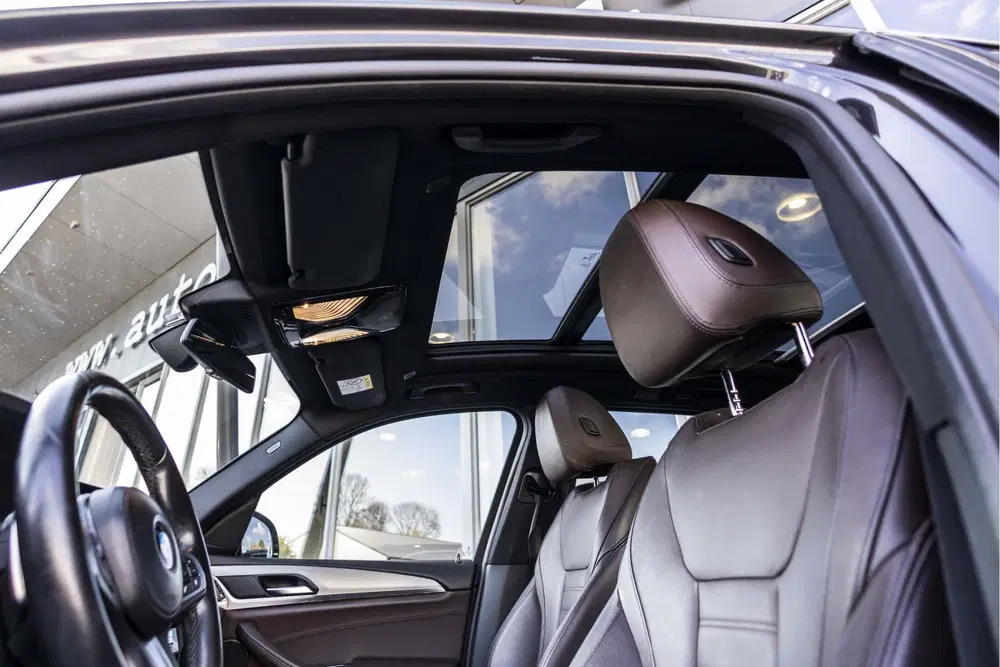 BMW X3 xDrive20i High Executive M-Sport uit 2019, foto 13