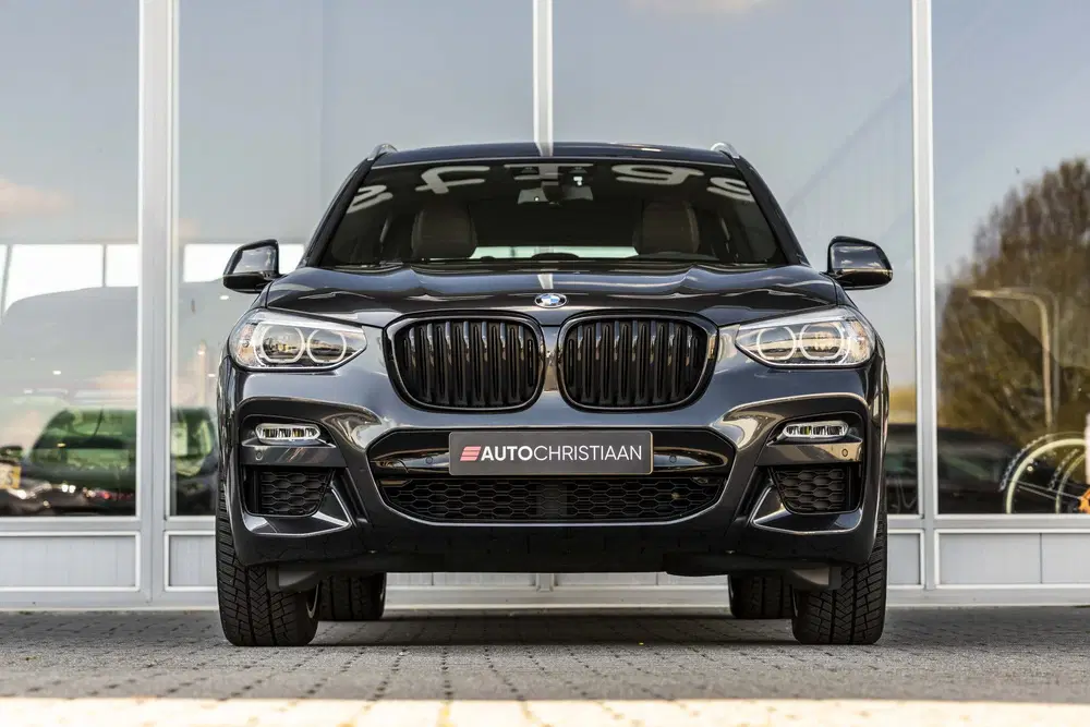 BMW X3 xDrive20i High Executive M-Sport uit 2019, foto 3