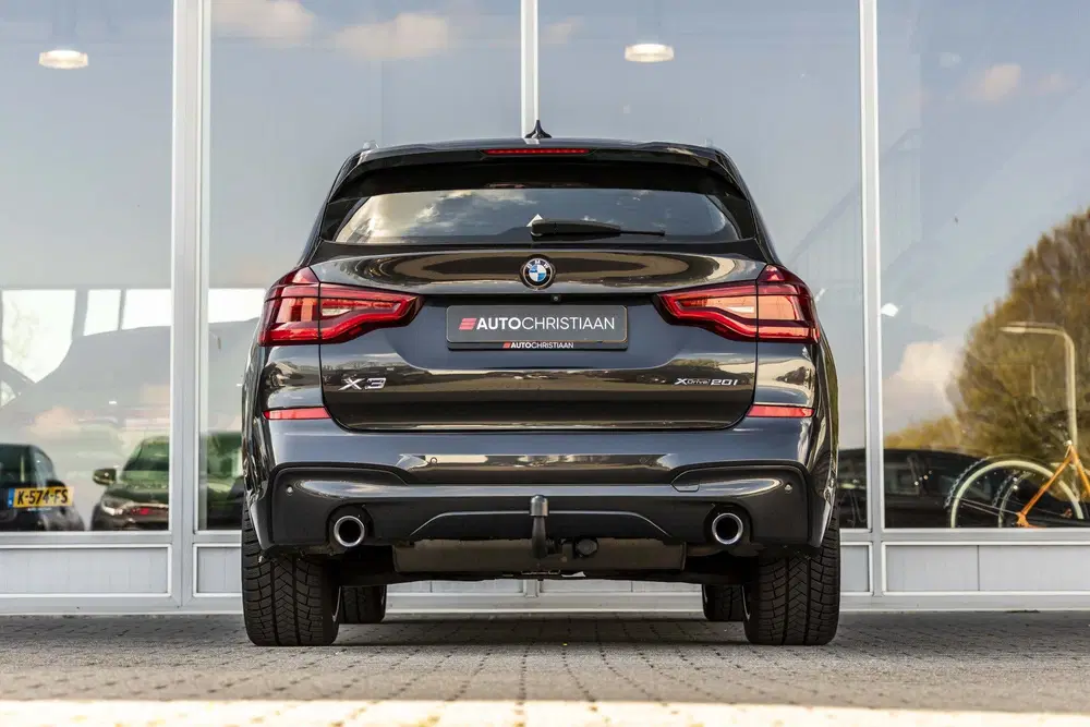 BMW X3 xDrive20i High Executive M-Sport uit 2019, foto 4