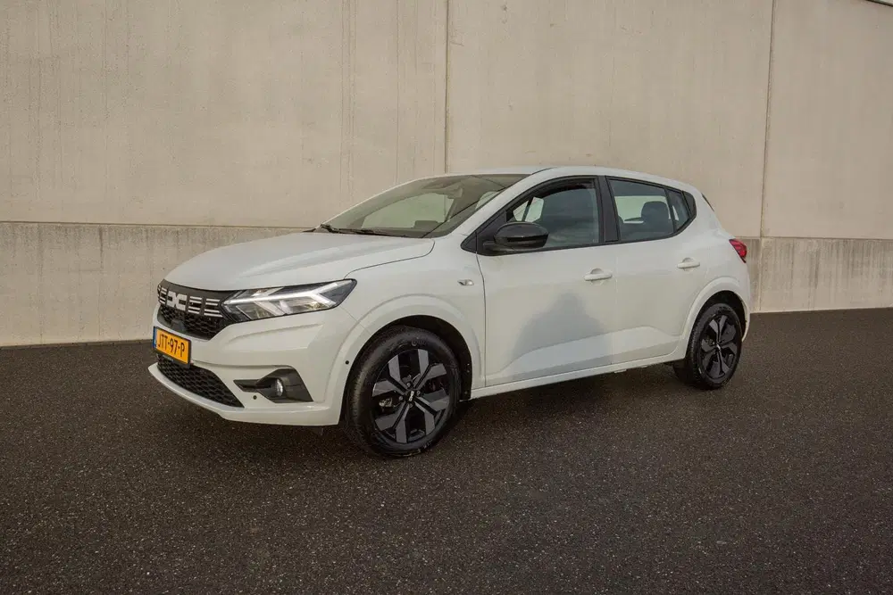 Dacia Sandero 1.0 TCe 90 Journey uit 2025, foto 3
