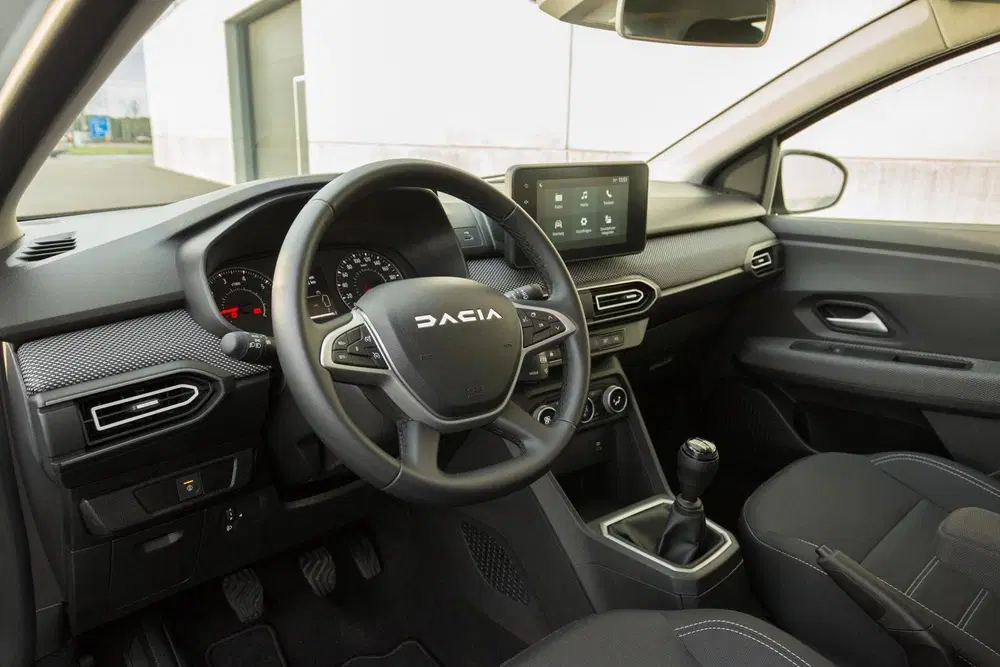 Dacia Sandero 1.0 TCe 90 Journey uit 2025, foto 9