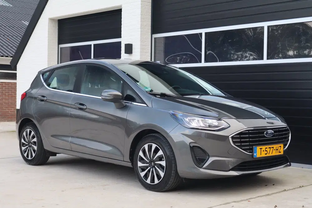 Ford Fiesta 1.0 EcoBoost 125pk Hybrid Titanium uit 2023, foto 6
