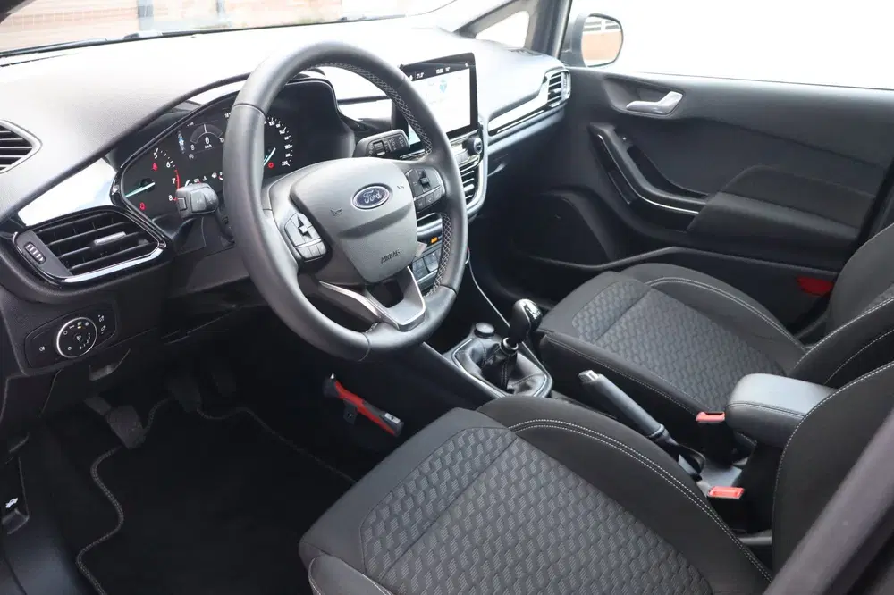 Ford Fiesta 1.0 EcoBoost 125pk Hybrid Titanium uit 2023, foto 8