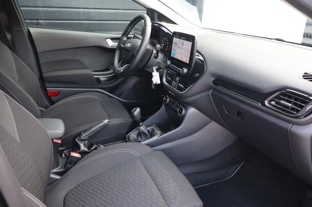 Ford Fiesta 1.0 EcoBoost 125pk Hybrid Titanium uit 2023, foto 9