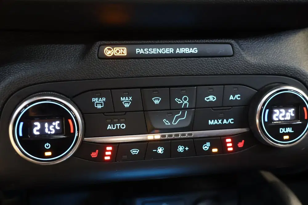 Ford Focus 1.0 EcoBoost Hybrid ST Line X Busin uit 2021, foto 9