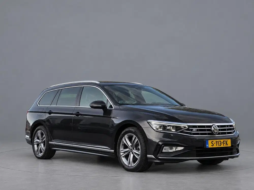Volkswagen Passat 1.5 TSI R-Line uit 2023, foto 10