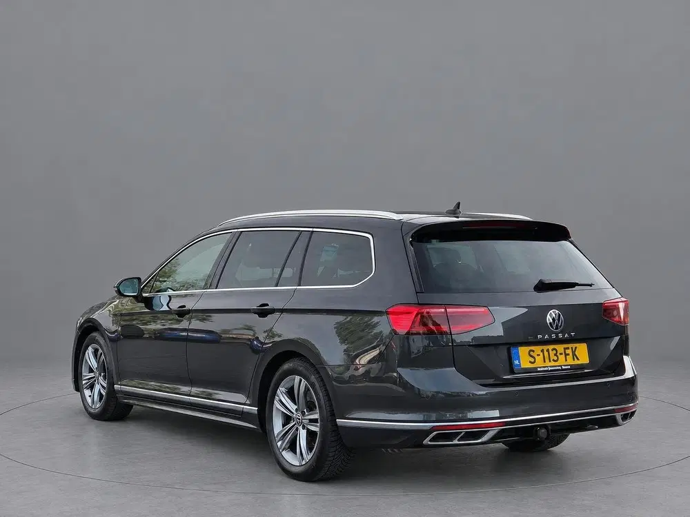 Volkswagen Passat 1.5 TSI R-Line uit 2023, foto 7