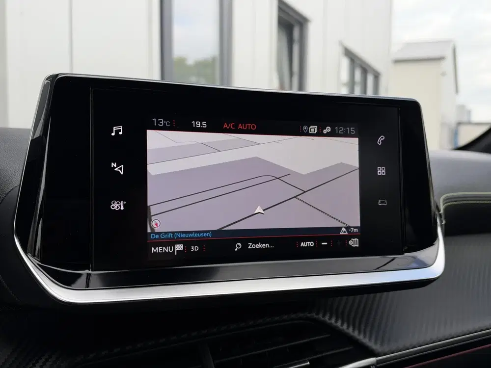 Peugeot 208 1.2 PureTech GT Automaat uit 2023, foto 15
